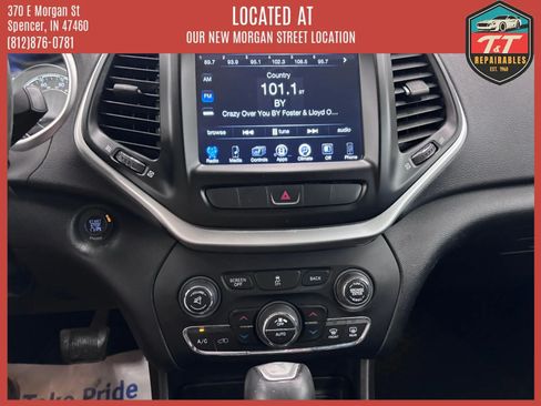 Used 2014 Jeep Cherokee Trailhawk w/ Comfort/Convenience Group AWD/4WD image 37