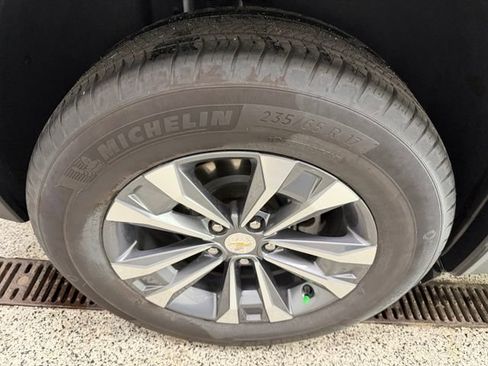 Used 2026 Chevrolet Equinox LT w/ Convenience Package II AWD/4WD image 11