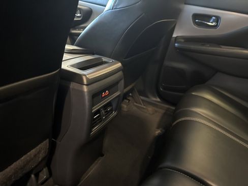 Used 2023 Nissan Murano SV image 17