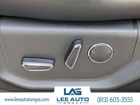 Used 2018 Ford F150 Lariat w/ Equipment Group 502A Luxury AWD/4WD image 19