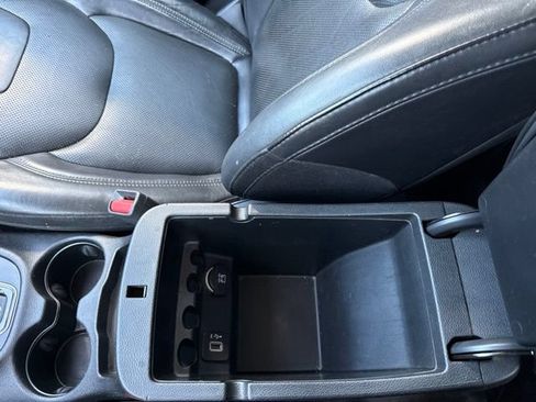 Used 2019 Jeep Cherokee Limited AWD/4WD image 27