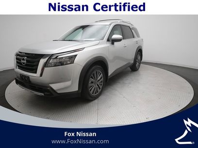 Used 2025 Nissan Pathfinder SL w/ SL Premium Package