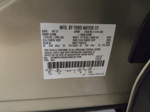 Used 2017 Ford Edge Titanium w/ Equipment Group 301A FWD image 33