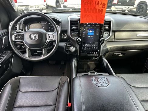Used 2023 RAM 1500 Laramie AWD/4WD image 8