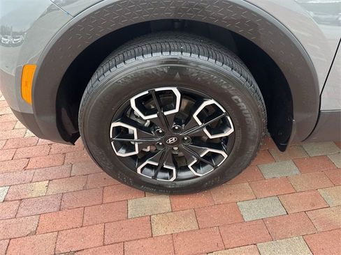 Used 2024 Hyundai Santa Cruz SEL w/ Activity Package image 10