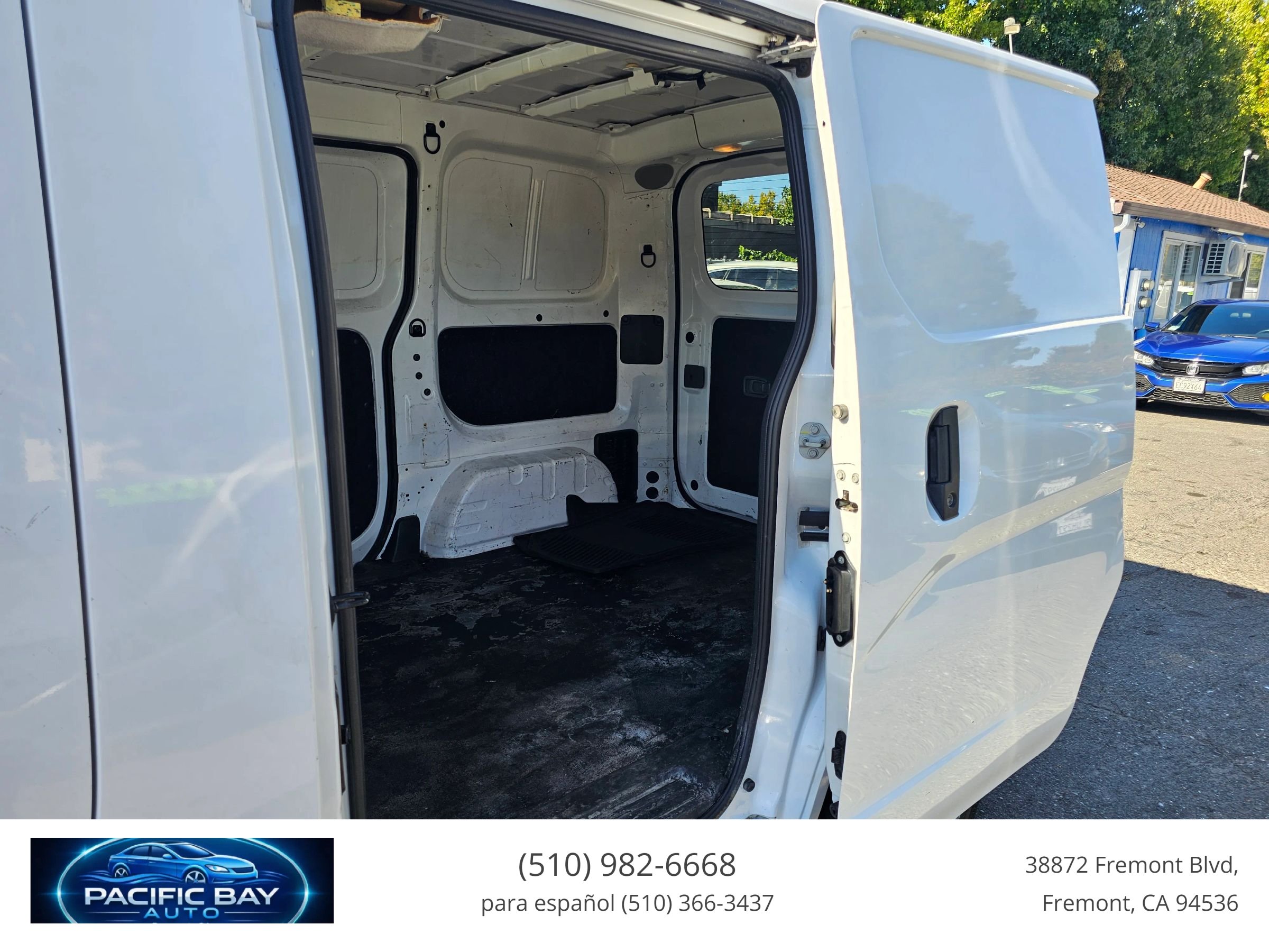 Used 2020 Nissan NV200 S w/ Back Door Glass Package FWD image 12