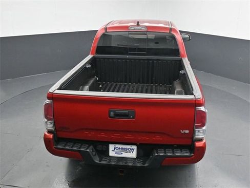 Used 2022 Toyota Tacoma TRD Sport image 27