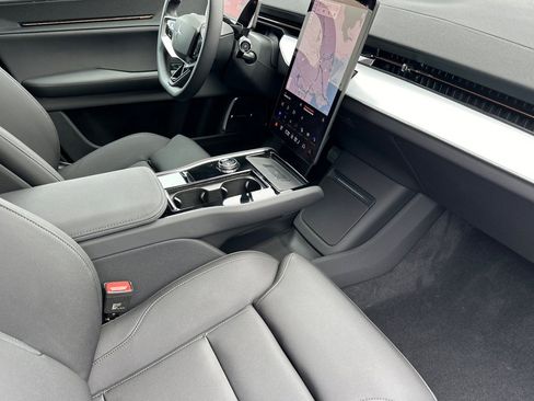 New 2025 Polestar Polestar 3 image 18