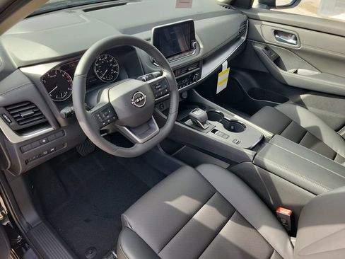New 2026 Nissan Rogue SV FWD image 19