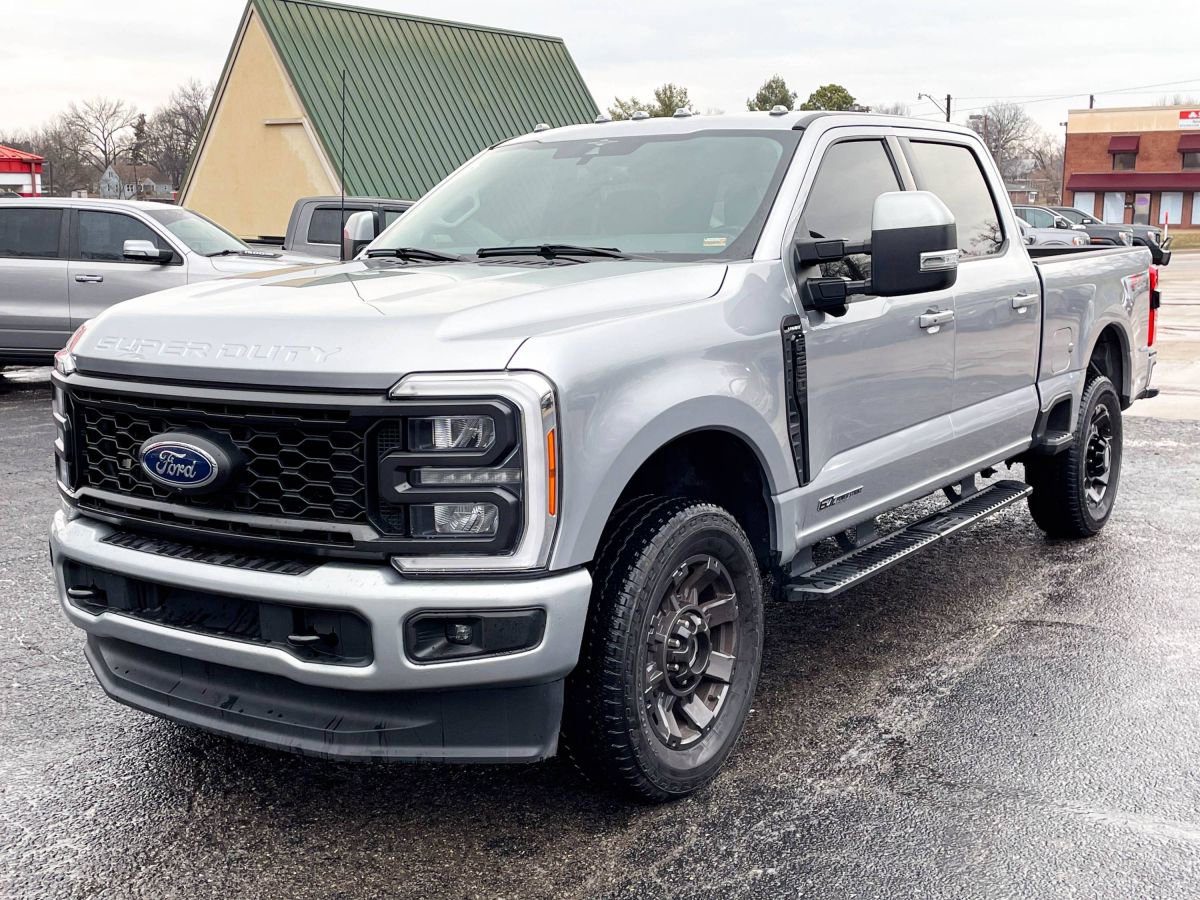 Used 2023 Ford F250 Lariat w/ Sport Appearance Package AWD/4WD image 1
