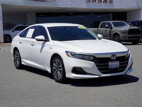 Used 2021 Honda Accord Hybrid image 2