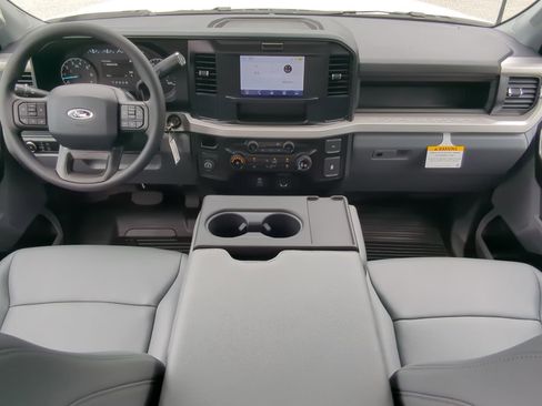 New 2026 Ford F250 XL w/ XL Chrome Package image 13