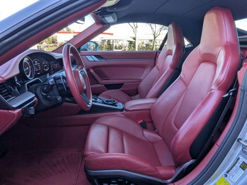 Used 2021 Porsche 911 Carrera S image 5