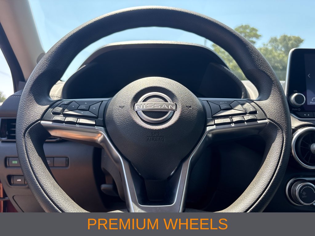 Used 2024 Nissan Sentra SV FWD image 10