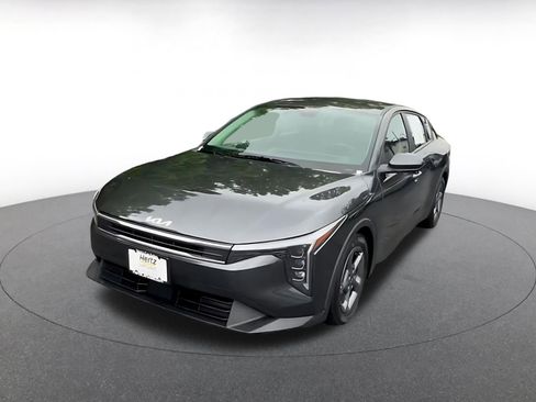 Used 2025 Kia K4 FWD image 7