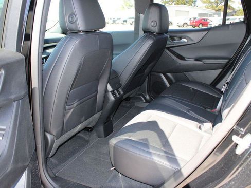 New 2026 Chevrolet Equinox LT w/ Convenience Package II image 10