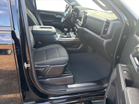 Used 2022 GMC Sierra 1500 Elevation image 19