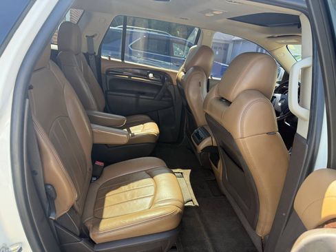 Used 2013 Buick Enclave Leather AWD/4WD image 22