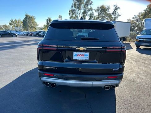 Certified 2025 Chevrolet Traverse LT image 5
