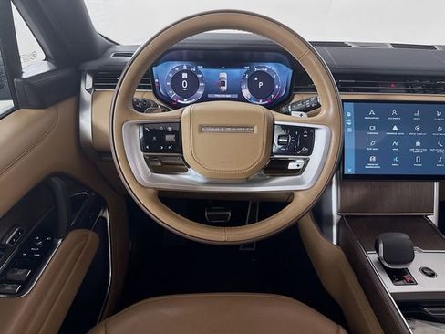 Used 2025 Land Rover Range Rover Long Wheelbase SE AWD/4WD image 25