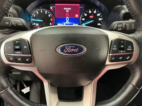 Used 2023 Ford Explorer XLT RWD image 26