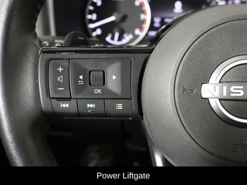 Used 2023 Nissan Rogue SV w/ SV Premium B Package FWD image 8