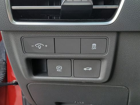 Used 2025 Hyundai Sonata SEL FWD image 13