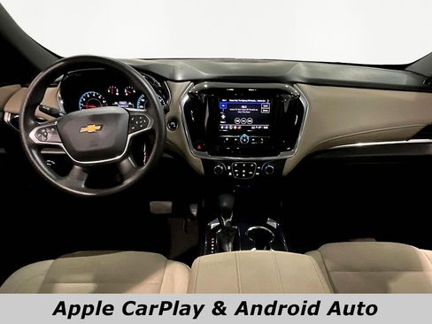 Used 2022 Chevrolet Traverse LS image 8
