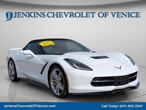 Used 2017 Chevrolet Corvette Stingray Convertible RWD image 12