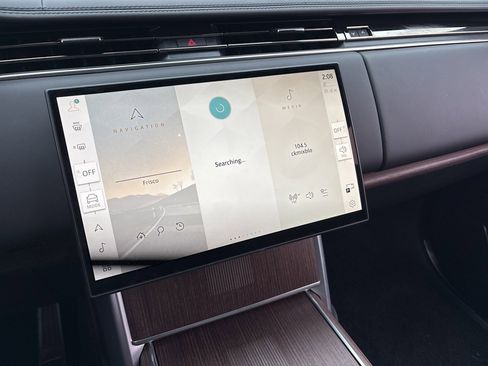 Used 2025 Land Rover Range Rover Long Wheelbase Autobiography image 20