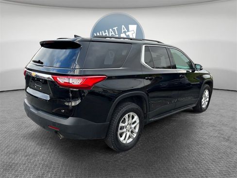 Used 2021 Chevrolet Traverse LT w/ LPO, Cargo Package image 3
