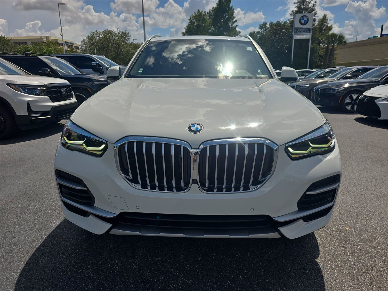 Certified 2023 BMW X5 sDrive40i w/ Climate Comfort Package RWD image 2