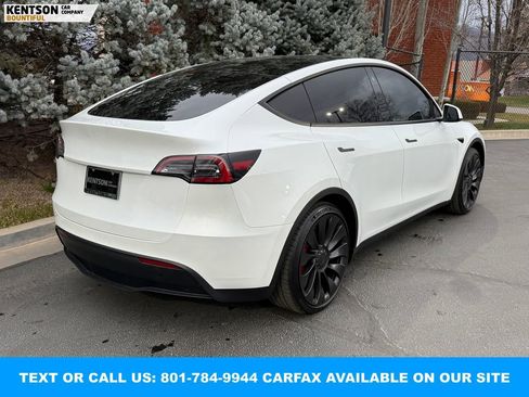 Used 2023 Tesla Model Y Performance image 8