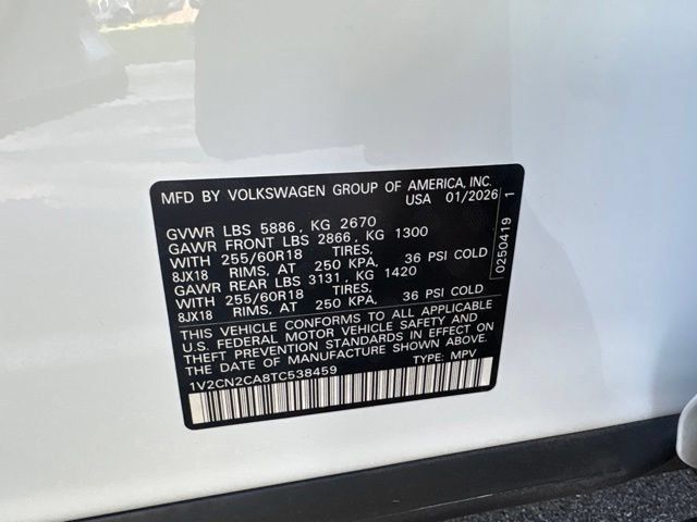 Used 2026 Volkswagen Atlas Peak Edition AWD/4WD image 6