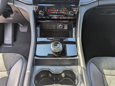 New 2025 Jeep Grand Cherokee L Altitude AWD/4WD image 27