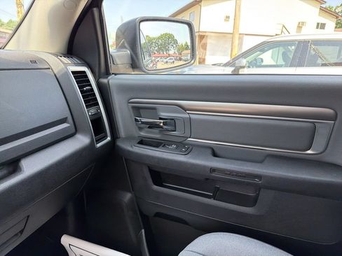 Used 2024 RAM 1500 Classic SLT AWD/4WD image 23