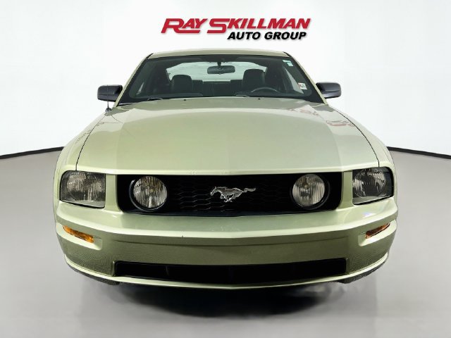 Used 2006 Ford Mustang GT Premium RWD image 2