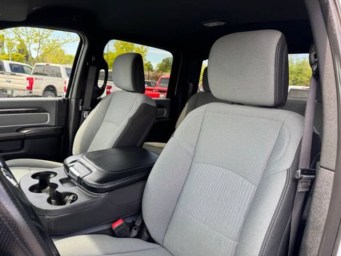 Used 2022 RAM 2500 Big Horn w/ Cold Weather Group AWD/4WD image 13