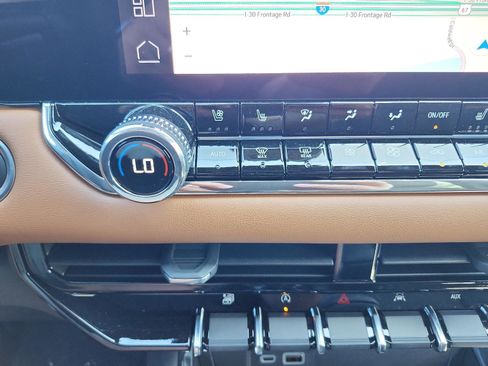 New 2025 GMC Canyon AT4 w/ Nightfall Edition image 14