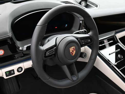 New 2026 Porsche Panamera 4 image 17