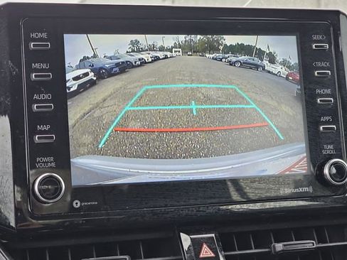 Used 2021 Toyota Corolla LE image 10