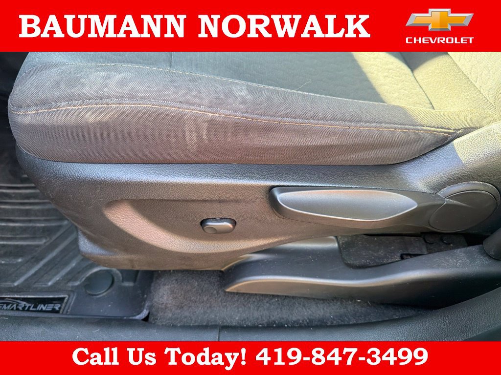 Used 2020 Chevrolet Trax LS w/ Tint and Cruise Package FWD image 17
