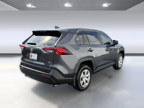 Used 2023 Toyota RAV4 LE FWD image 9