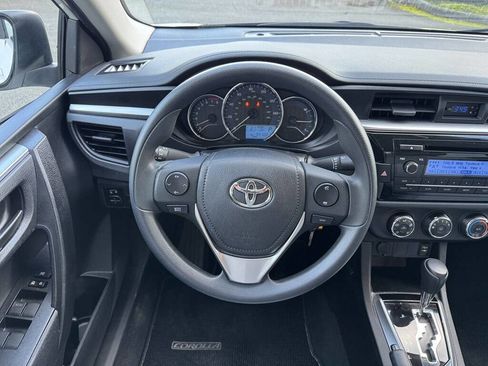 Used 2014 Toyota Corolla LE image 21