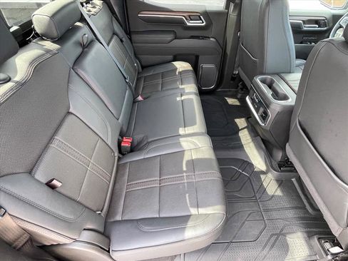 Used 2025 Chevrolet Silverado 1500 High Country AWD/4WD image 28