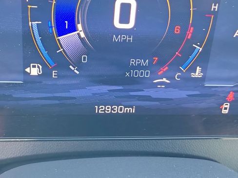 Certified 2026 Chevrolet Traverse LT w/ Driver Confidence Package FWD image 28