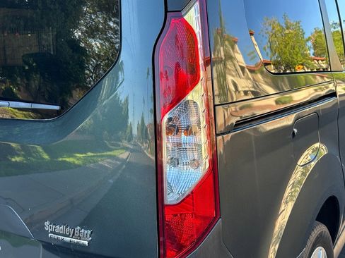 Used 2019 Ford Transit Connect XL image 46