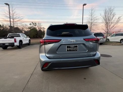 Used 2020 Toyota Highlander Limited image 5