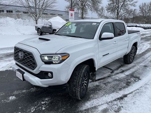 Certified 2023 Toyota Tacoma TRD Sport image 3