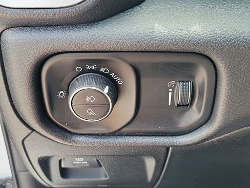 Used 2021 RAM 1500 Big Horn AWD/4WD image 29